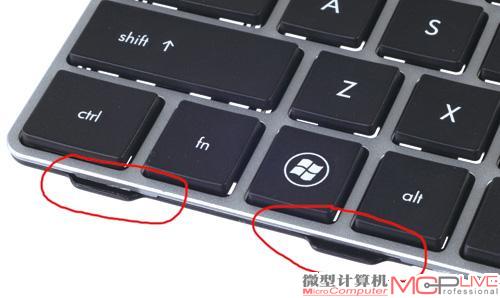 根据HP官方的说法，键盘边缘突出来的4个小梯形设计是用来导水的。不过我们始终觉得这4个突出部位更像是传统的键盘固定卡扣。