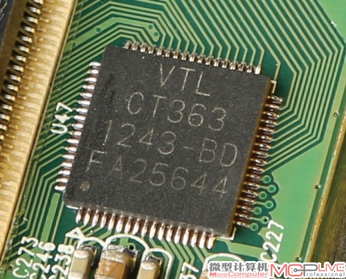 触控IC同样是VTL CT363，支持9英寸~10.1英寸的面板，支持10点触控。